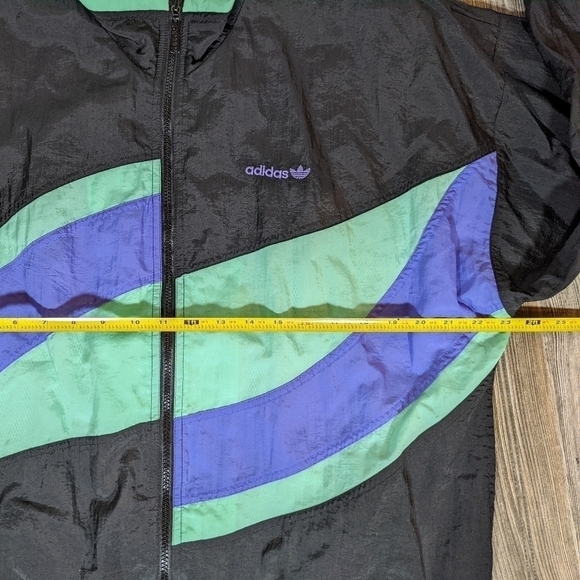 Vintage Adidas Windbreaker Size M Black Green Purple Block Embroidered Full Zip - Picture 5 of 6